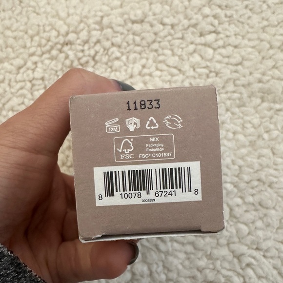 ROSE INC
Softlight Skin-Smoothing Hydrating Non-Comedogenic Foundation - Picture 4 of 7